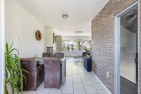 Foto - Te koop: Drive-in woning in Fijnaart!